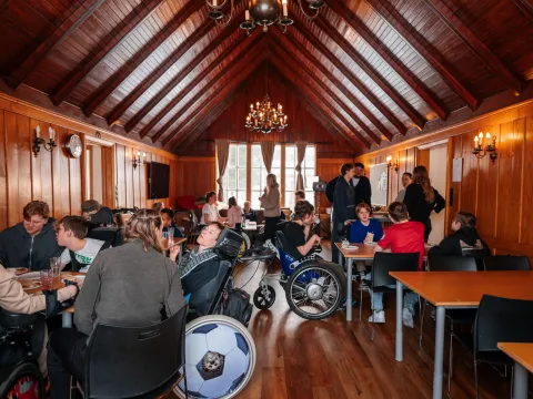 Matsalur í gamla skálanum í Reykjadal