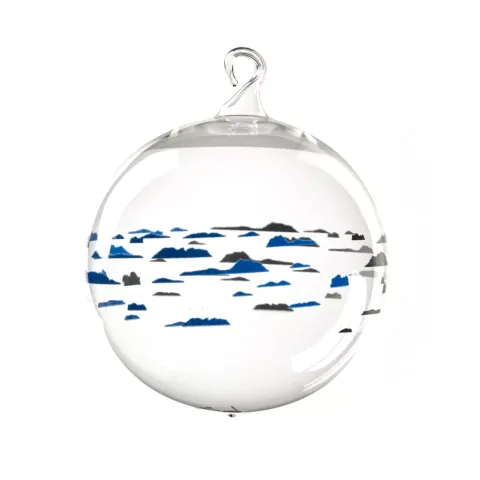 Kærleikskúla með mynd af fjallatoppum